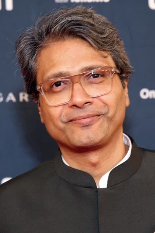 A portrait of Nikhil Nagesh Bhat