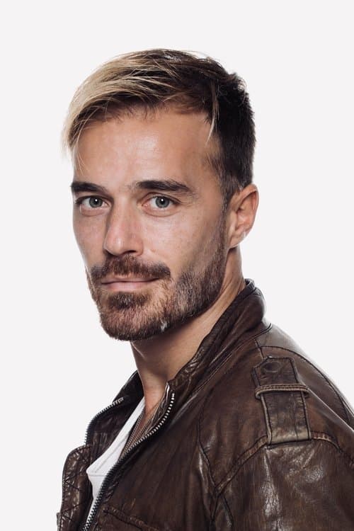 A portrait of Niki Iliev