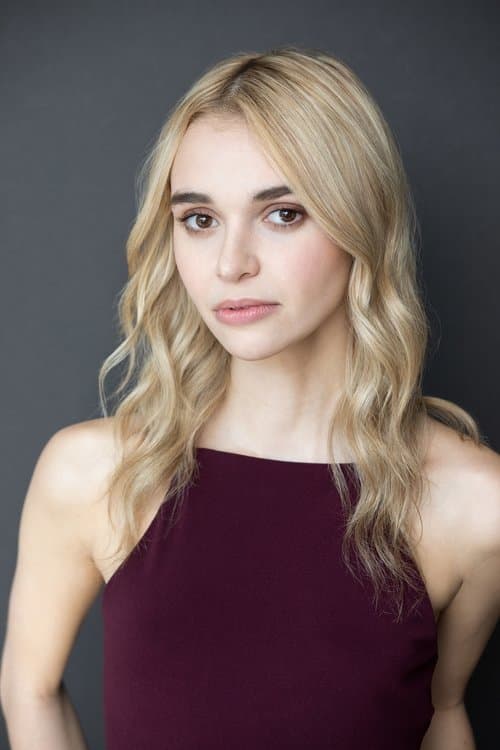 Nikki Roumel photo