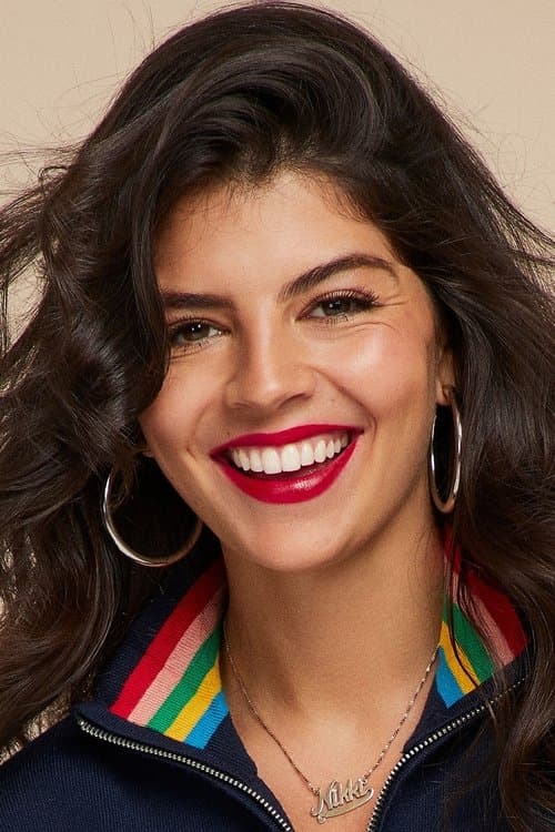 Nikki Yanofsky photo
