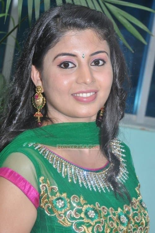 Nimisha Suresh photo