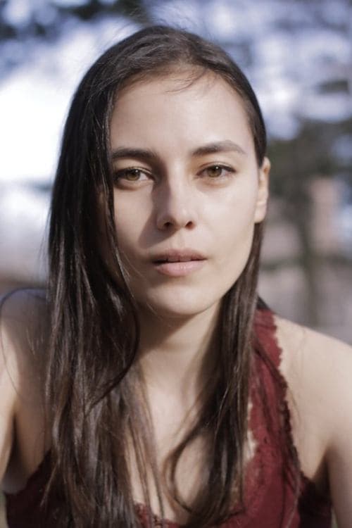 Noemie Nakai photo
