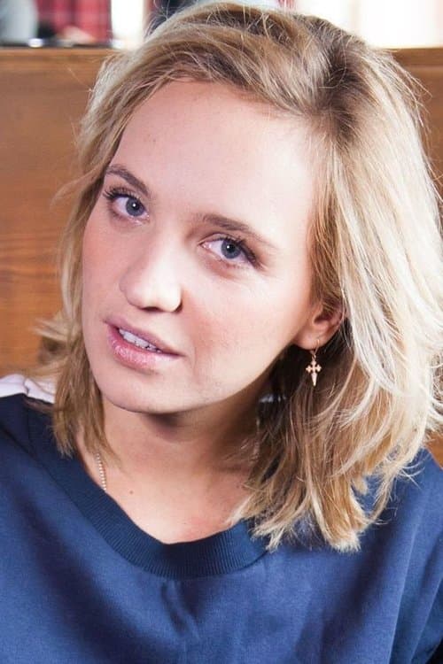A portrait of Noémie Saglio