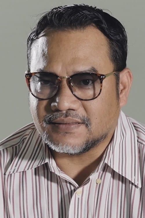 A portrait of Nonthakorn Thaweesuk