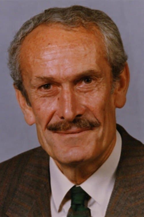A portrait of Nuri Ergün