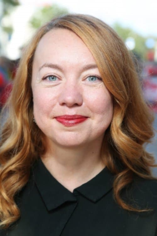 A portrait of Oksana Bychkova