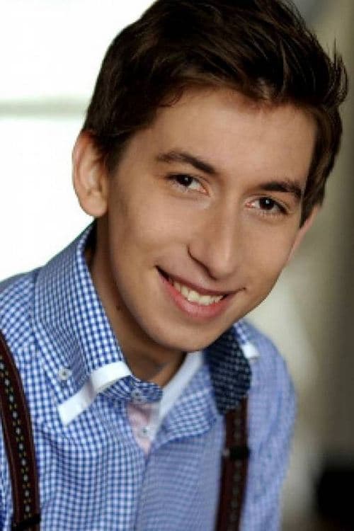 Oliver Ewy photo