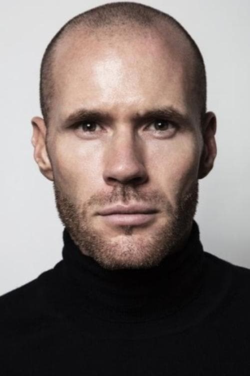 Oliver Trevena photo