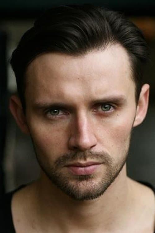 Oliver Walker photo