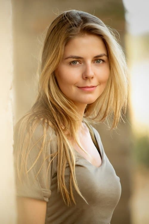 A portrait of Olivia Mokiejewski