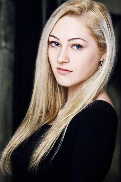 Olivia Scriven photo