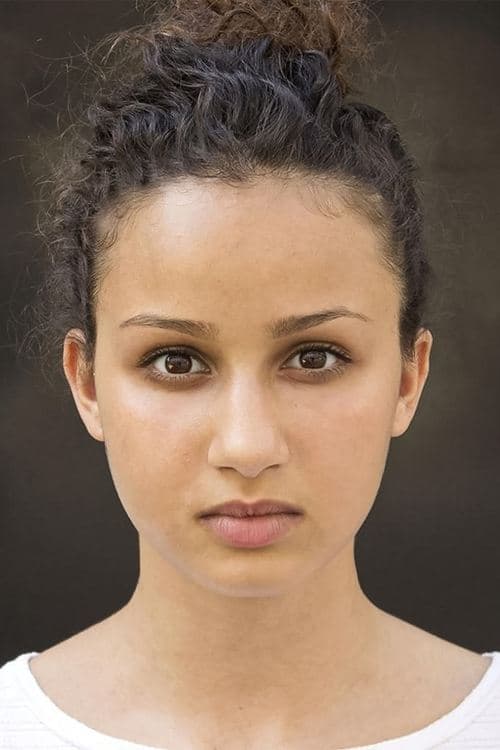 Oulaya Amamra photo