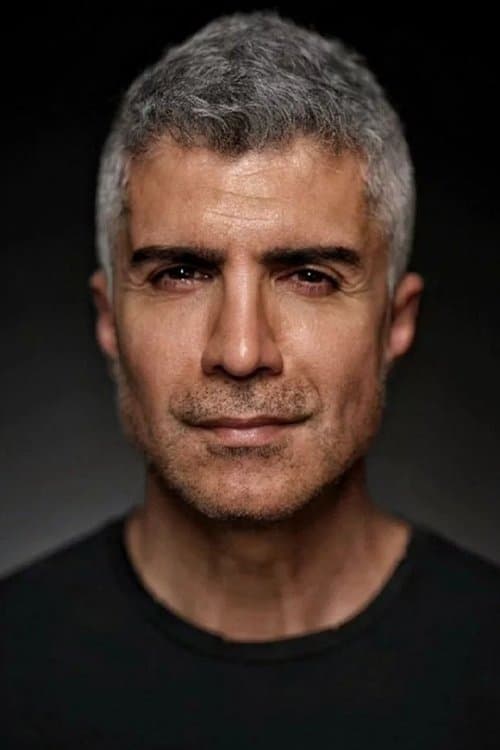 Özcan Deniz photo