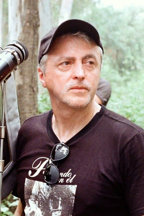 A portrait of Pablo César