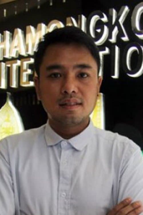 A portrait of Panjapong Kongkanoy