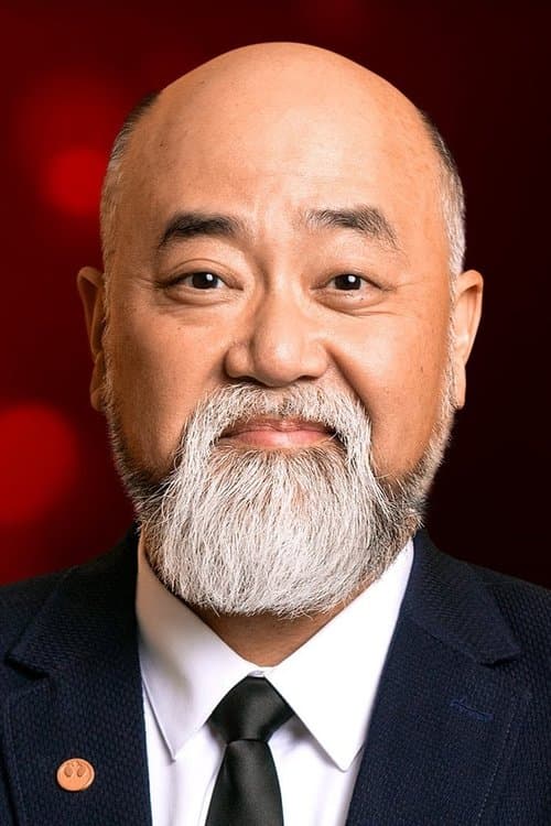 Paul Sun-Hyung Lee photo