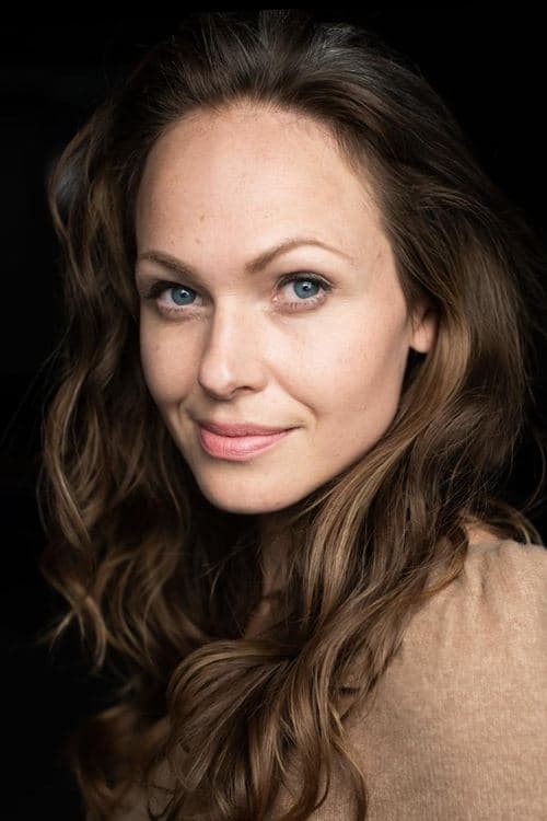 A portrait of Paula Elle