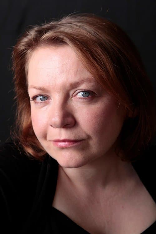 Pauline Lynch photo