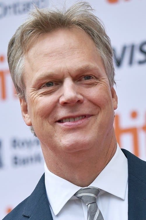 A portrait of Peter Hedges