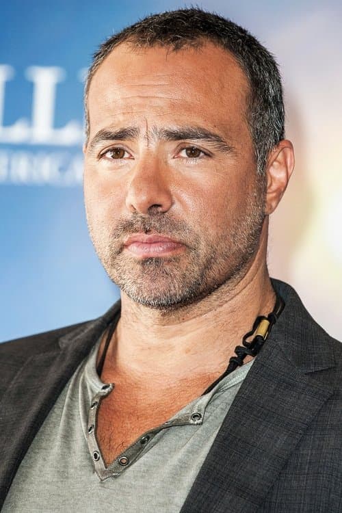 A portrait of Peter Landesman