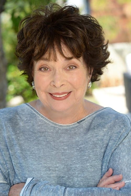 Phoebe Dorin photo