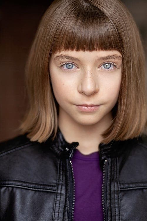 Phoebe Ferro photo