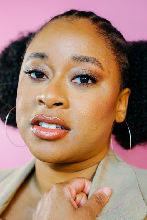 Phoebe Robinson photo