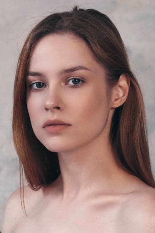 Polina Davydova photo