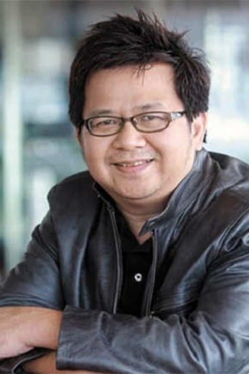 A portrait of Prachya Pinkaew