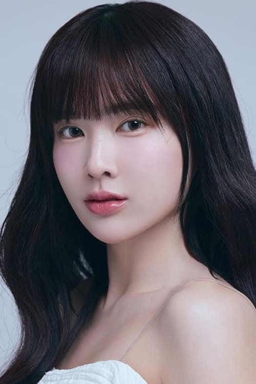 Punyawee Jungcharoen photo