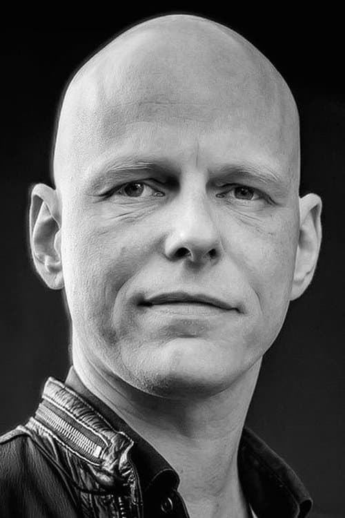 A portrait of Ragnar Bragason
