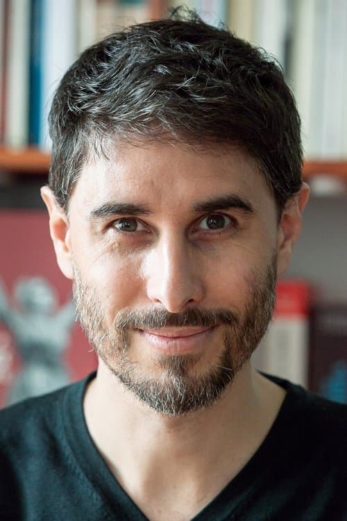A portrait of Raphaël Meyssan