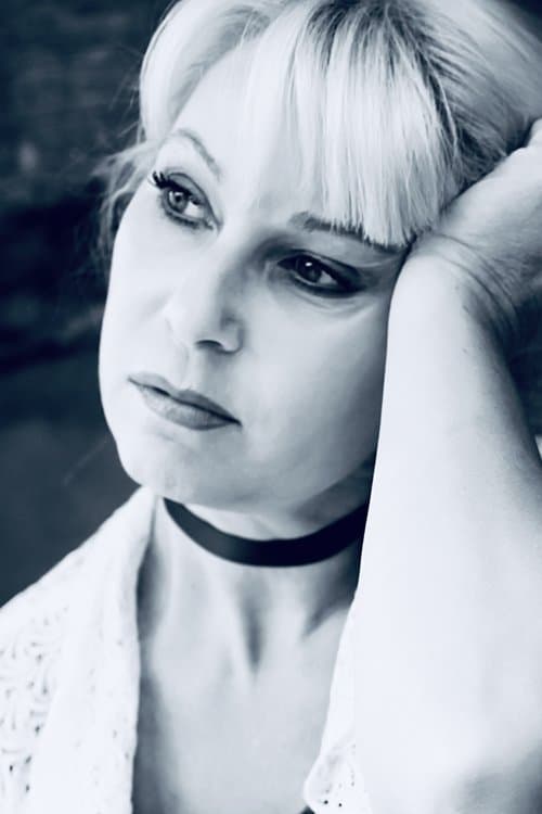 A portrait of Rebekah Fortune