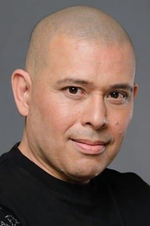 Renzo Cruz photo