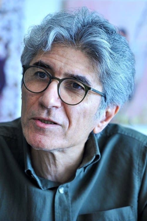 A portrait of Reza Maghsoodi