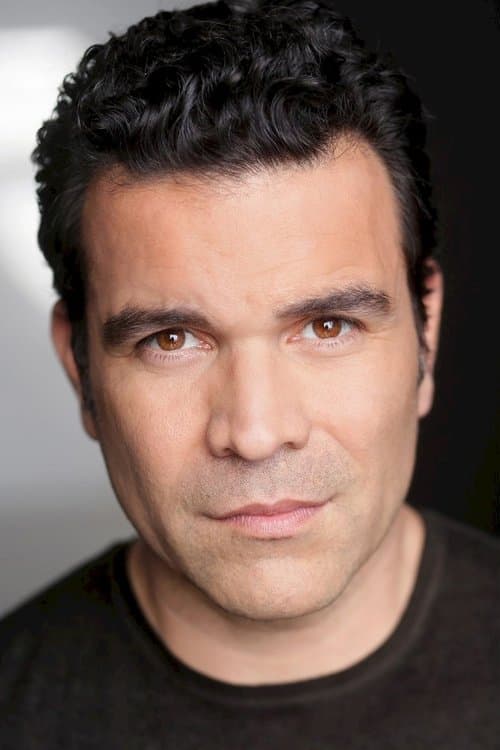 Ricardo Chavira photo