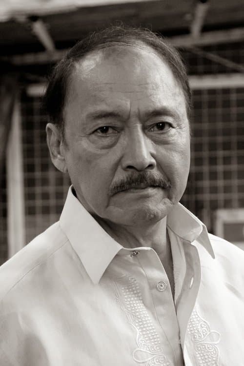 Robert Arevalo photo