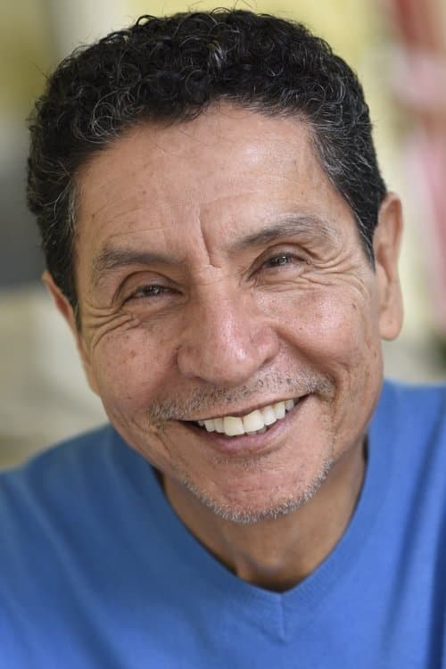 Robert Covarrubias photo