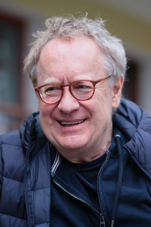 A portrait of Robert Gliński