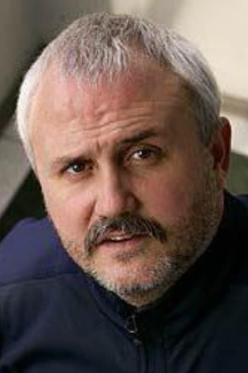 A portrait of Roberto Artiagoitía