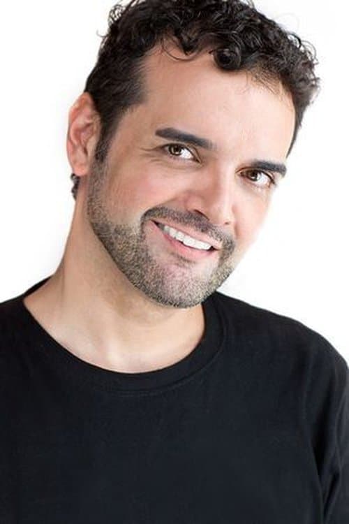 A portrait of Roberto F. Canuto