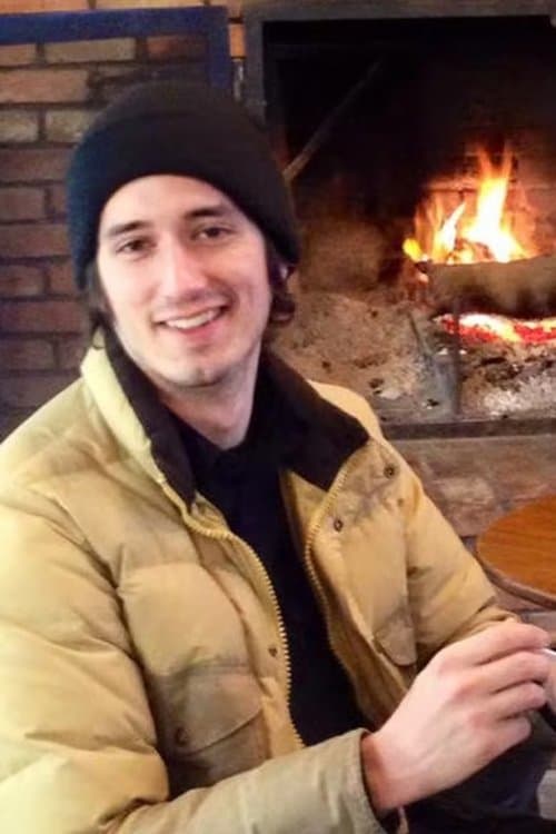 A portrait of Robin Comisar