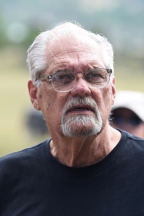 A portrait of Rod Holcomb