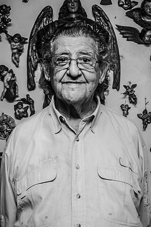 A portrait of Román Chalbaud