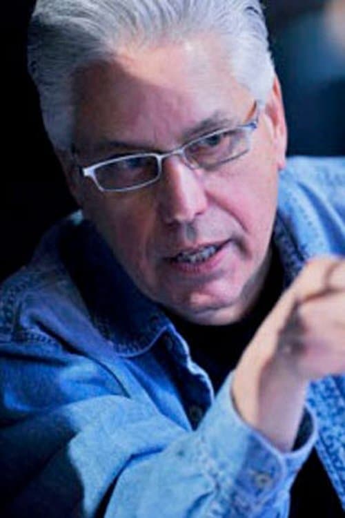 A portrait of Ron de Moraes