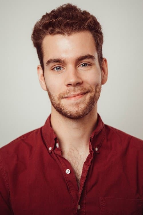 A portrait of Russell Goldman