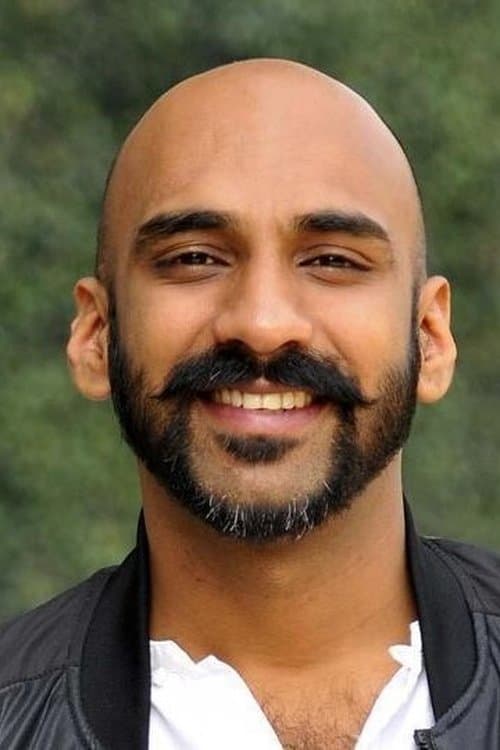 Sahil Khattar photo