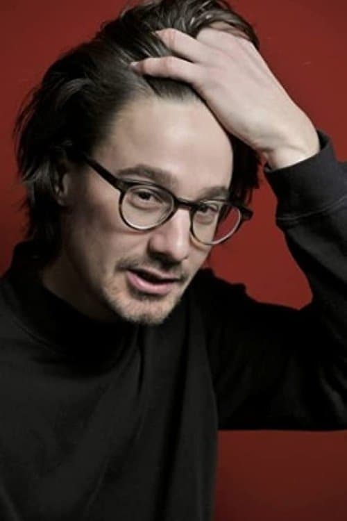 A portrait of Sam de Jong