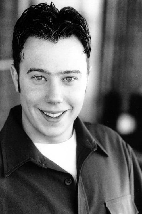 Sam Easton photo