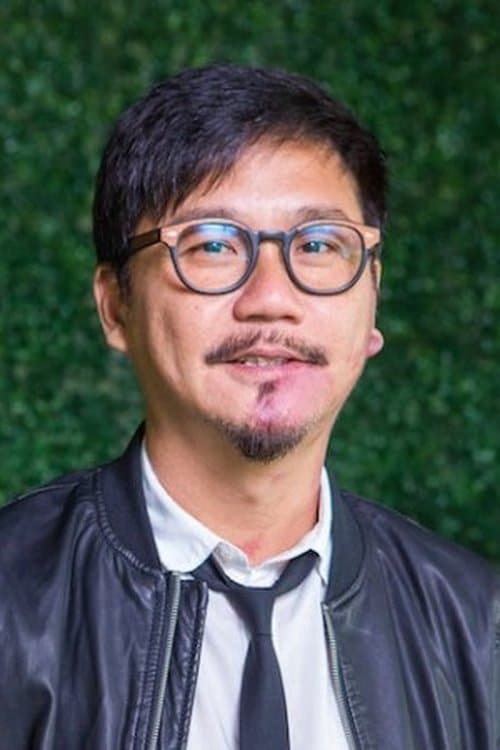 A portrait of Sam Loh